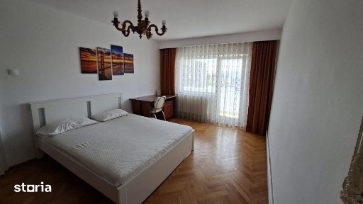 Apartament cu 4 camere | str. Viilor Zorilor