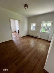 Vand Casa cu 2 camere zona 7 Noiembrie, amenajat, imediat ocupabil.