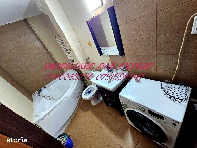 Apartament 3 camere, centrala, balcon, lift zona STAREA CIVILA