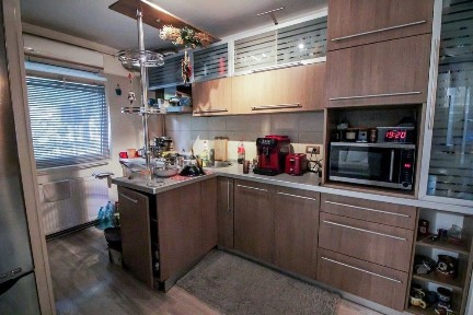 Ocazie! Inchiriere Apartament 4 Camere mobilat, utilat,Cartier 9 Mai-Ploiesti