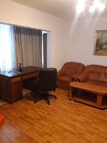 Inchiriez ap.3 cam,centrala proprie,zona foarte buna