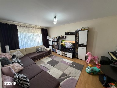 Apartament 3 camere, renovat, Supeco, etaj 4 cu acoperis