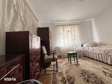 Casa individuala, 200 mp utili, 1005 mp gradina, anexe - Sag