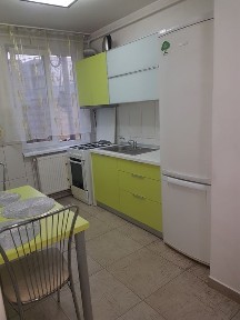 Apartament ULTRACENTRAL Baia Mare dau în chirie 2 camere, superexpunere, etaj1
