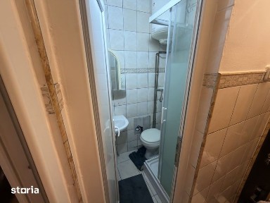 Camera de camin cu baie