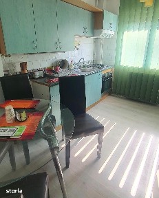 Apartament 3 camere in B-dul Garii, decomandat, 2 bai, balcon, beci!