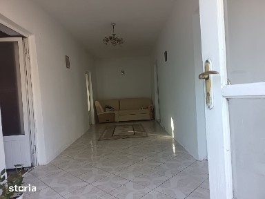 casa curte/ oras Pantelimon/3 camere/curte mare