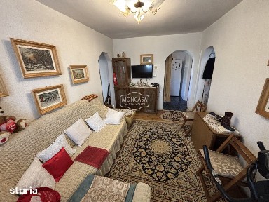 Apartament 3 camere zona Prieteniei, etaj 3