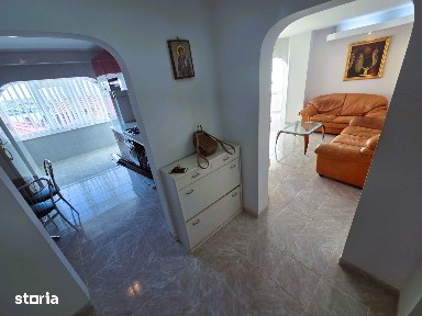 APARTAMENT 3 CAMERE -Str Victoriei, etajul 2 din 4 vedere DUNARE (Neg)