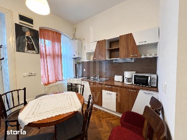 Apartament de închiriat - la 2 minute de Piața Mică și 2 minute de Pia