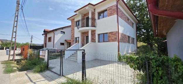 „Locul în care începe povestea ta” | Casă individuală în Dezmir| teren 700mp!