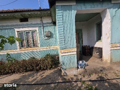 Casa 80 mp, teren 750 mp, sat Rosioru- Cochirleanca