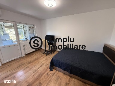 Garsoniera, etaj 1/4, centrala, Ciuperca - 75 000 Euro