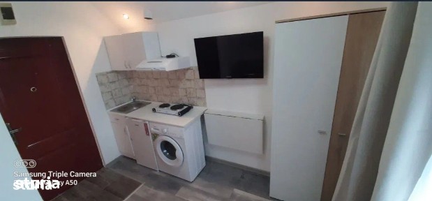 Proprietar inchiriez garsoniera zona Lipovei,aproape de Iulius Mall