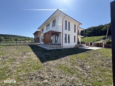 Duplex modern, 120 mp utili si teren generos de 400 mp | Chinteni