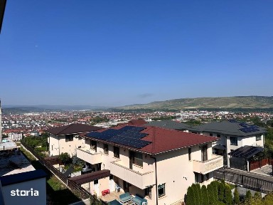 Duplex de vanzare, 3 nivele, 170 mp, teren 270 mp, zona Narciselor