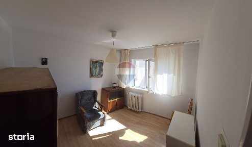 Apartament de vânzare 3 camere| BL Republicii, Ploiești