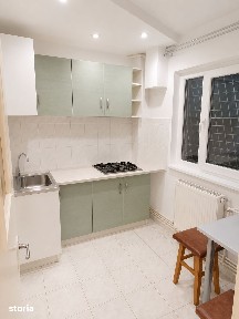 Racadau - Garsoniera spatioasa in bloc de apartamente!