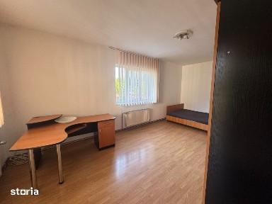 Apartament cu 2 dormitoare, 70mp, la casa, etaj 1/2