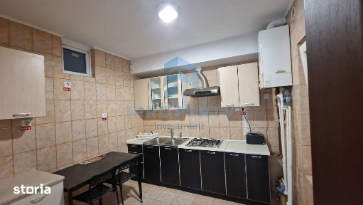 Inchiriere Casa 4 camere in 1 Mai, Centrala Proprie, Curte si PARCARI