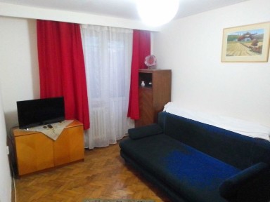 Proprietar - Ap. 2 Camere Bvd. 1 Decembrie (Fostul Cinema Patria) Linistit / Parc