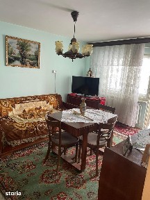 De vanzare apartament 4 camere, strada Carpati, central