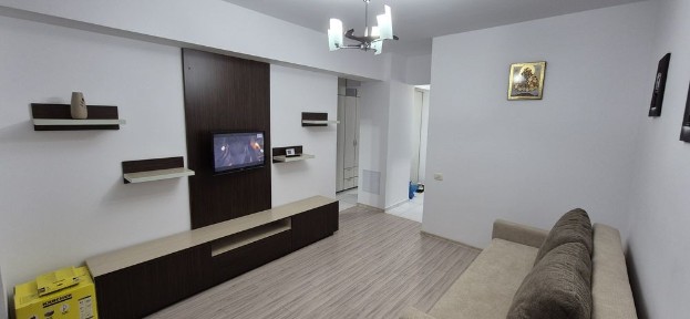 Inchiriez garsoniera in Militari Residence