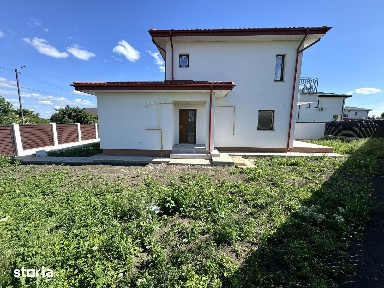 500mp teren!Dormitor jos!ASFALT!Încălz în pard!Vila 4 camere Miroslava