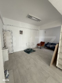 Spatiu comercial sau locuinta, zona Centrala - Voinesti