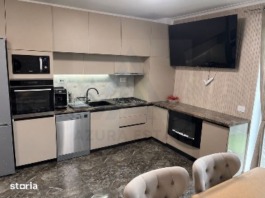 Apartament 3 camere Curte proprie Complet mobilat și utilat