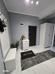 Apartament cu 3 camere (curte) MUTARE IMEDIATA