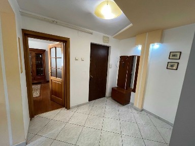 4 camere, direct proprietar, zona Obor, 85m2, 1984, centrala gaz, izolat termic