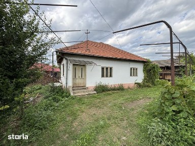 Teren de vanzare + casa