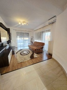Apartament 2 camere + spațiu birou/firma 15 mp + parcare | zona Iulius Mall