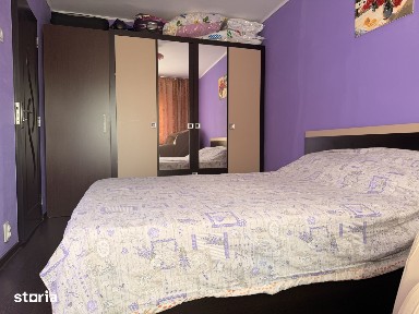 Apartament 4 camere, decomandat mp '70 utili, boxa, 10 mp cu CF etaj