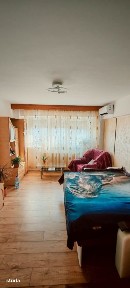Apartament 2 camere decomandat, zona Buzaului.