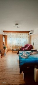Apartament 2 camere decomandat, zona Buzaului.