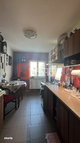 COMISION 0% - Apartament cu 3 camere, etaj 4 de vanzare, zona Lunei