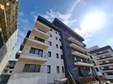 Vand apartament penthouse intabulat, vanzare directa!