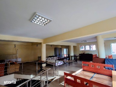 Spatiu comercial