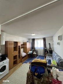 Garsoniera de vanzare - 20,5 mp, etaj 3, central orasului Nasaud-Tud