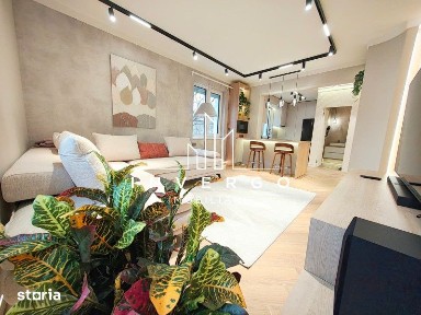 Apartament, 2 camere, de inchiriat, in Centru