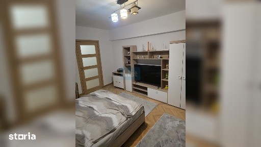 Apartament cu 4 camere decomandat Calea Floresti
