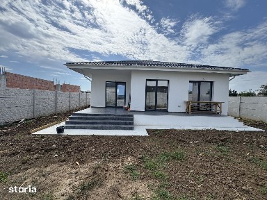 Casă 4 camere, 2 băi - PARTER in comuna Berceni Ilfov