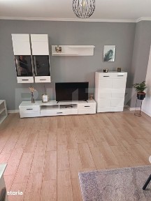Casa cu 2 camere, 52 mp, loc de parcare, zona Est