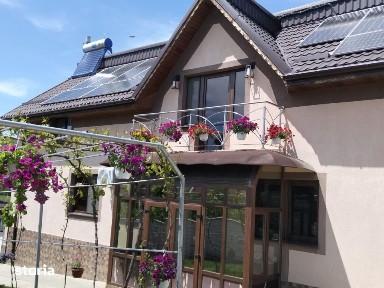 Casa P+1, 150 mp utili, 3940 mp teren, panouri fotovoltaice, comuna Al