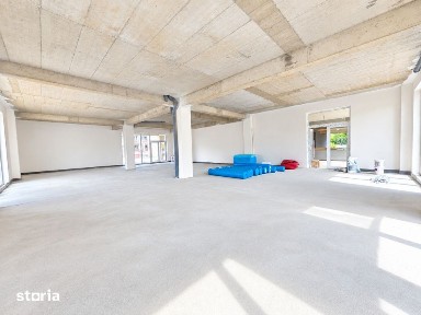 Spatiu comercial 177 mp + terasa 100 mp | Alimentatie publica | 4 parc