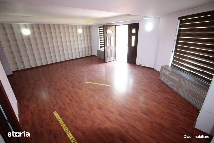 Casa de locuit, pretabila Spatiu Comercial !