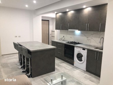 Apartament de inchiriat, 4 camere, 90 mp, zona Radauti
