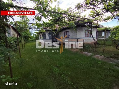Casa si 2166 mp teren Magureni